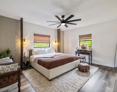 1411 E Henry Avenue - Photo Thumbnail 14