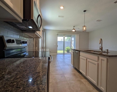 2683 Midnight Pearl Drive - Photo Thumbnail 7
