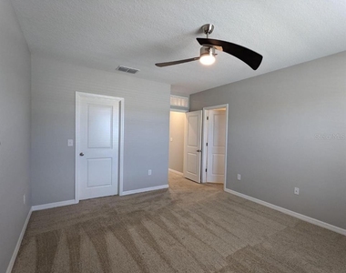 2683 Midnight Pearl Drive - Photo Thumbnail 16
