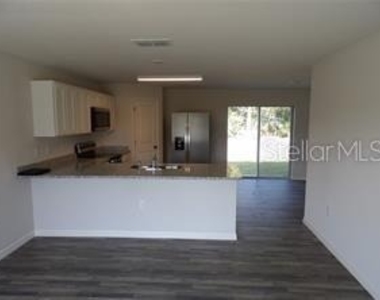 5033 Kirkwood Avenue - Photo Thumbnail 3