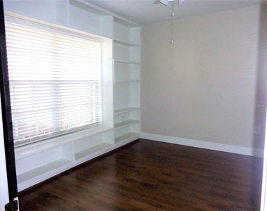 7910 Hardwick Drive - Photo Thumbnail 8
