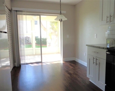 7910 Hardwick Drive - Photo Thumbnail 16