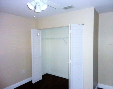 7910 Hardwick Drive - Photo Thumbnail 9
