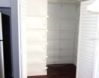 7910 Hardwick Drive - Photo Thumbnail 14