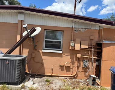 1320 Larsen Ln - Photo Thumbnail 18