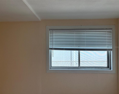 1320 Larsen Ln - Photo Thumbnail 14