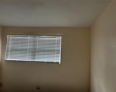 1320 Larsen Ln - Photo Thumbnail 8