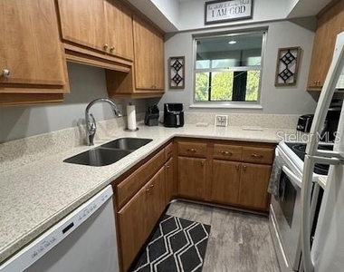 514 Windrush Bay Drive - Photo Thumbnail 6