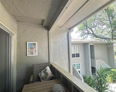 514 Windrush Bay Drive - Photo Thumbnail 16