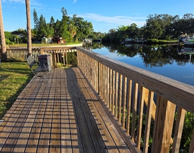 9004 Tudor Drive - Photo Thumbnail 6