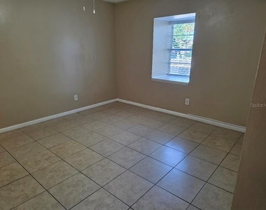 9004 Tudor Drive - Photo Thumbnail 15