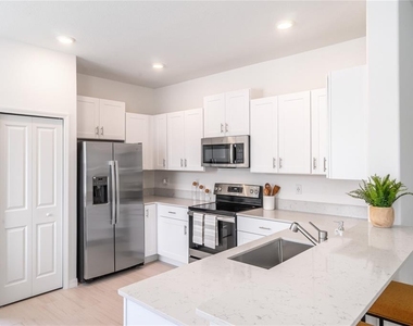 5095 Capri Harbor Drive - Photo Thumbnail 6