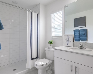 5095 Capri Harbor Drive - Photo Thumbnail 7