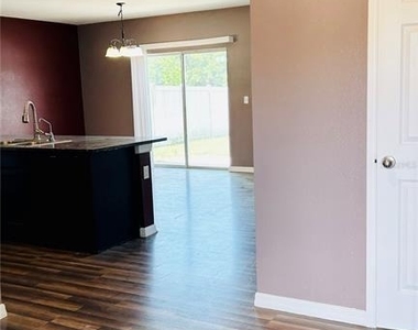 11152 Leland Groves Drive - Photo Thumbnail 3
