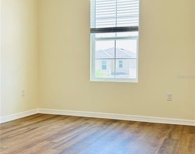 11152 Leland Groves Drive - Photo Thumbnail 21