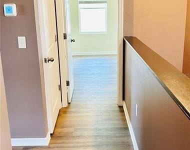 11152 Leland Groves Drive - Photo Thumbnail 11