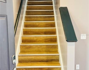 11152 Leland Groves Drive - Photo Thumbnail 5