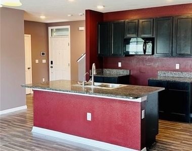 11152 Leland Groves Drive - Photo Thumbnail 8