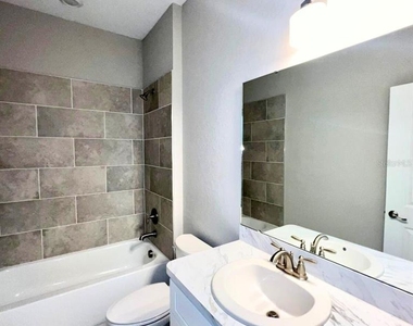 1335 W Walnut Street - Photo Thumbnail 6