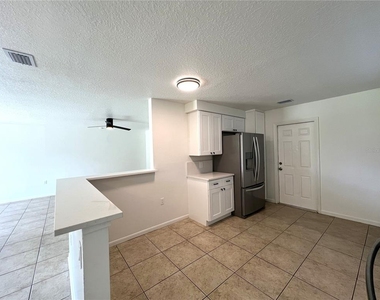 3121 Heartwood Avenue - Photo Thumbnail 5