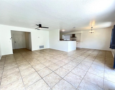 3121 Heartwood Avenue - Photo Thumbnail 3