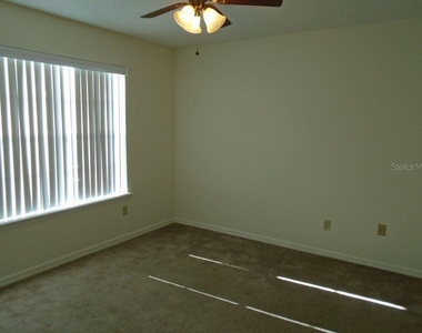 2550 N Alafaya Trail - Photo Thumbnail 5