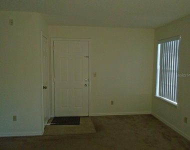 2550 N Alafaya Trail - Photo Thumbnail 1