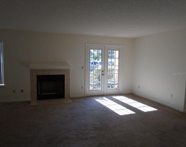 2550 N Alafaya Trail - Photo Thumbnail 2