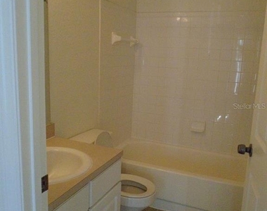 2550 N Alafaya Trail - Photo Thumbnail 6