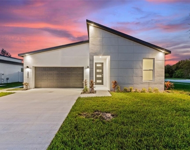 330 Royal Palm Way - Photo Thumbnail 6