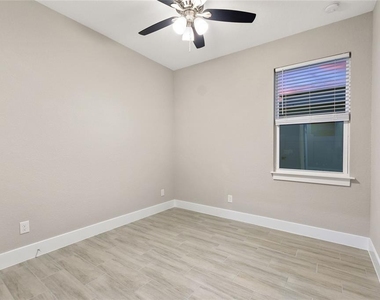 330 Royal Palm Way - Photo Thumbnail 23