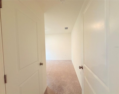 733 James Court - Photo Thumbnail 9
