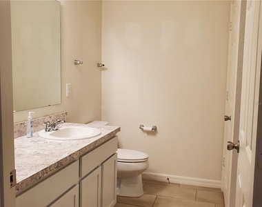 16536 Centipede Street - Photo Thumbnail 4