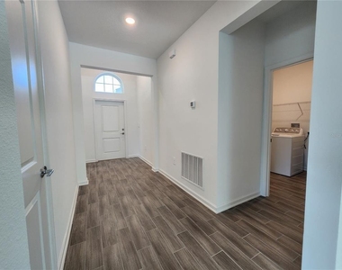 6278 Lakepine Street - Photo Thumbnail 1