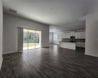 6278 Lakepine Street - Photo Thumbnail 3