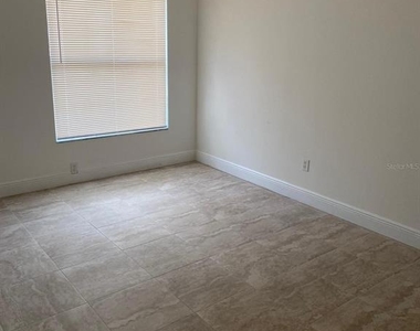 5452 E Michigan Street - Photo Thumbnail 8
