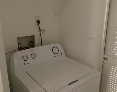 5452 E Michigan Street - Photo Thumbnail 4