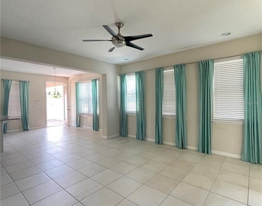 11807 Vermillion Ave - Photo Thumbnail 2