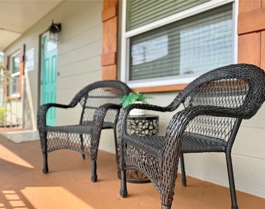 2440 Anastasia Drive - Photo Thumbnail 6
