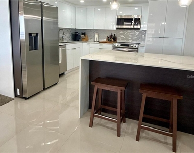 2900 N Atlantic Avenue - Photo Thumbnail 13