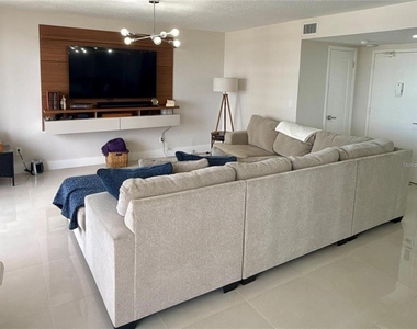 2900 N Atlantic Avenue - Photo Thumbnail 3
