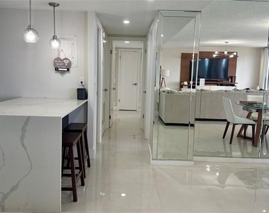 2900 N Atlantic Avenue - Photo Thumbnail 16