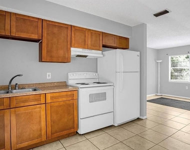 15115 Omaha Street - Photo Thumbnail 4