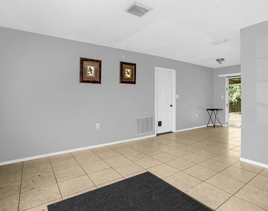 15115 Omaha Street - Photo Thumbnail 9