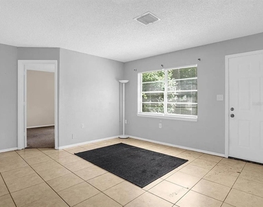 15115 Omaha Street - Photo Thumbnail 6