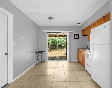 15115 Omaha Street - Photo Thumbnail 5