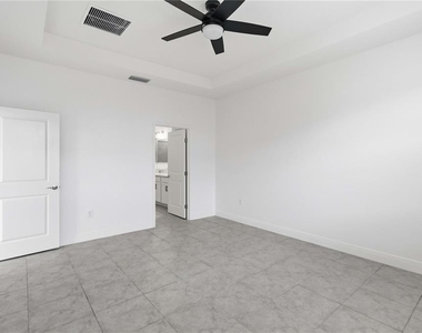 4848 Shady Pines Drive - Photo Thumbnail 17