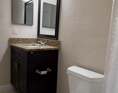 6004 Westgate Drive - Photo Thumbnail 14