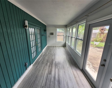 5820 Alstrum Drive - Photo Thumbnail 11
