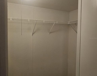 6519 Ne 23rd Avenue - Photo Thumbnail 11
